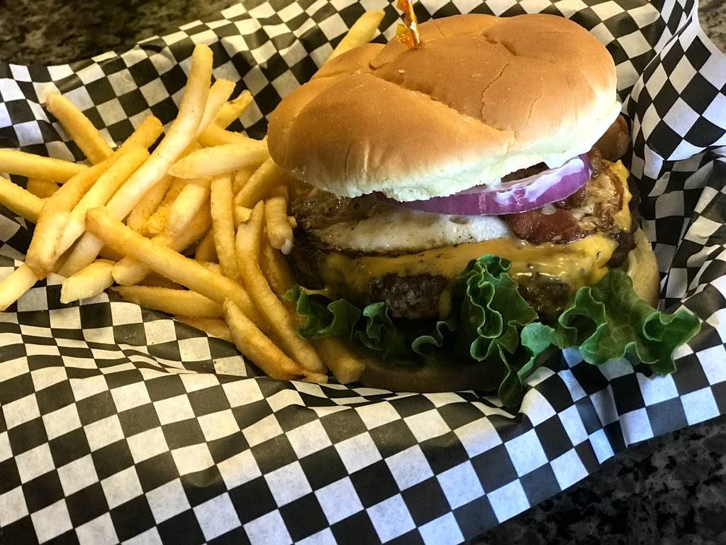 Wings Gone Wild | restaurant | 101 98th St New Suite #109, Albuquerque, NM 87121, USA | 5058364622 OR +1 505-836-4622