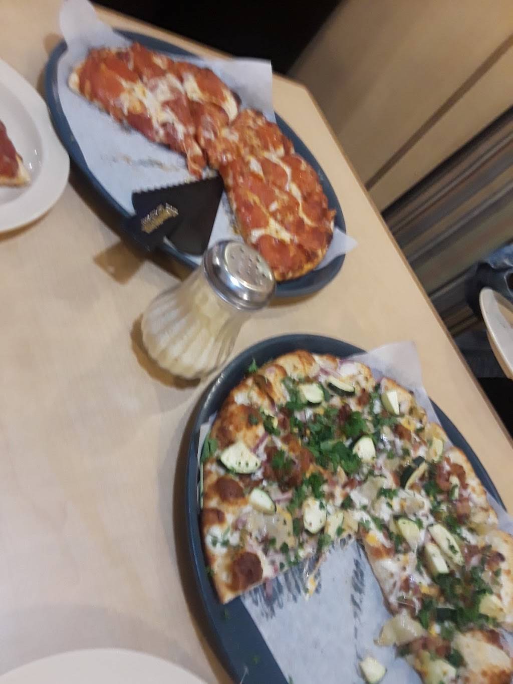 Straw Hat pizza | restaurant | 10729 South St, Cerritos, CA 90703, USA | 5629258441 OR +1 562-925-8441