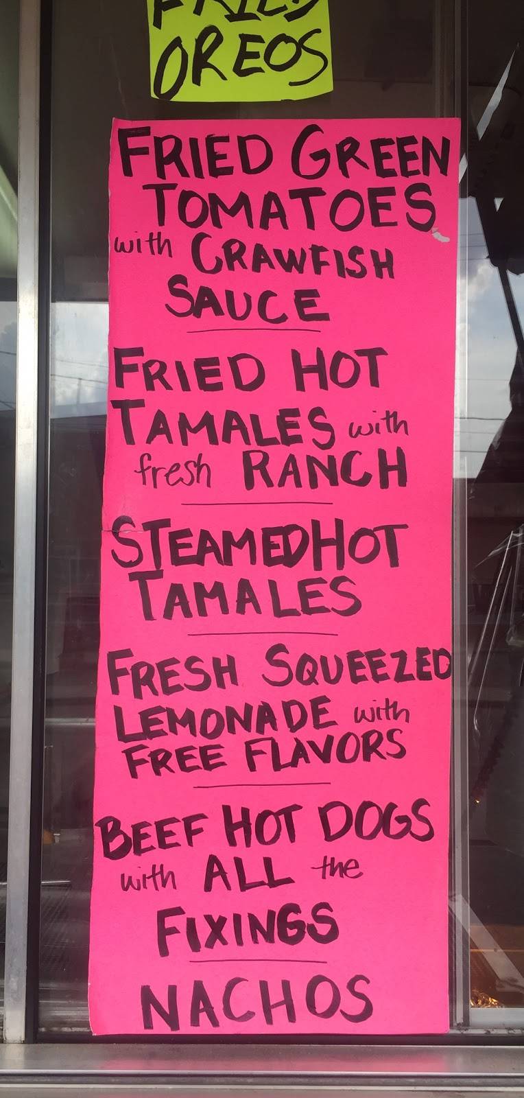 Small Time Hot Dogs | restaurant | 510 Raper St, Winona, MS 38967, USA | 6627539702 OR +1 662-753-9702