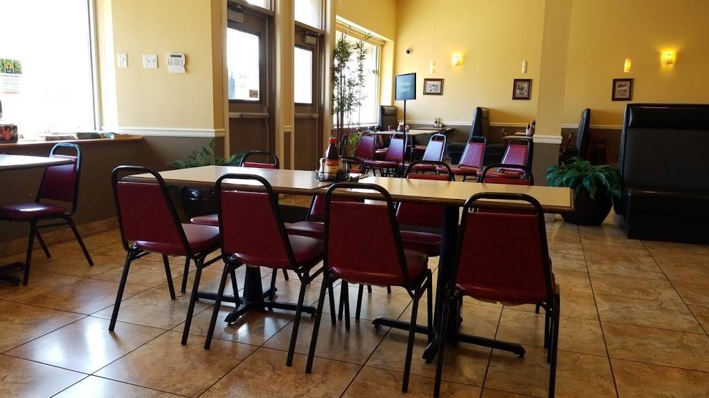 Banana Blossom | restaurant | 1724 Lowry Ave N, Minneapolis, MN 55411, USA | 6122871259 OR +1 612-287-1259