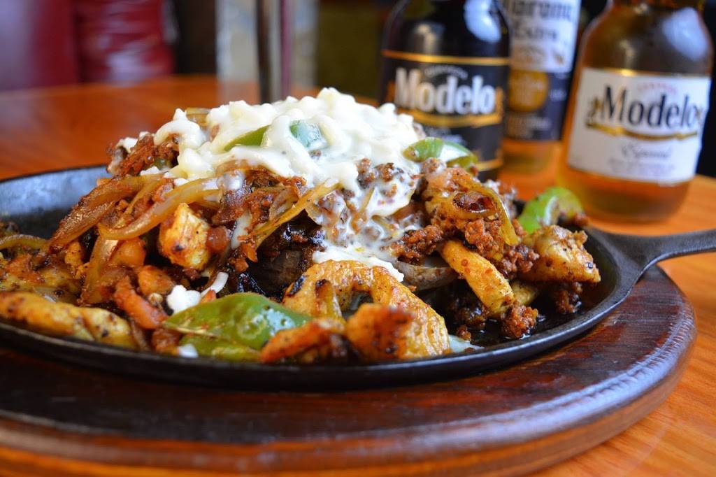 El Azteca Mexican Restaurant | restaurant | 3500 Vicksburg Ln N #500, Plymouth, MN 55447, USA | 7635501570 OR +1 763-550-1570