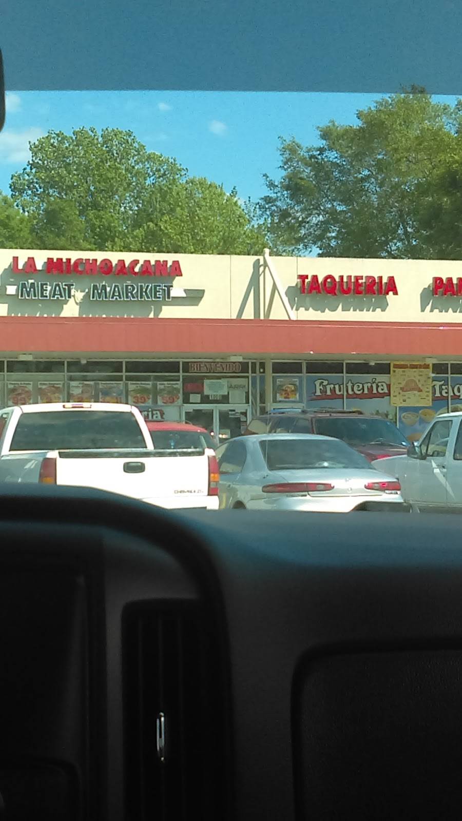 La Michoacana Meat Market | bakery | 1000 North St, Nacogdoches, TX 75961, USA | 9365599689 OR +1 936-559-9689