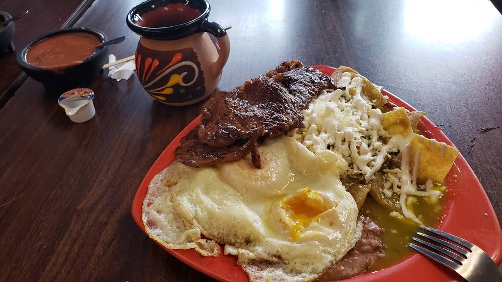Mis Chilaquiles | restaurant | 5735 W 16th St, Cicero, IL 60804, USA | 7084776454 OR +1 708-477-6454