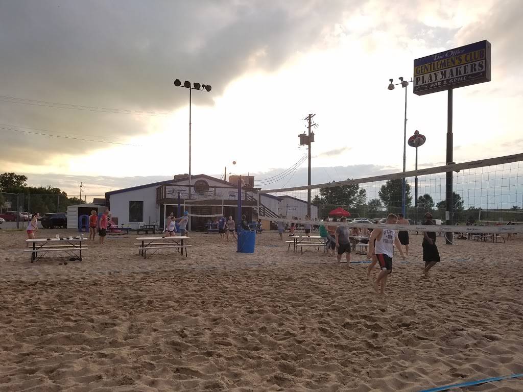 Playmakers Bar & Grill | restaurant | 640 W Prospector Ct # 300, Lincoln, NE 68522, USA | 4024389300 OR +1 402-438-9300