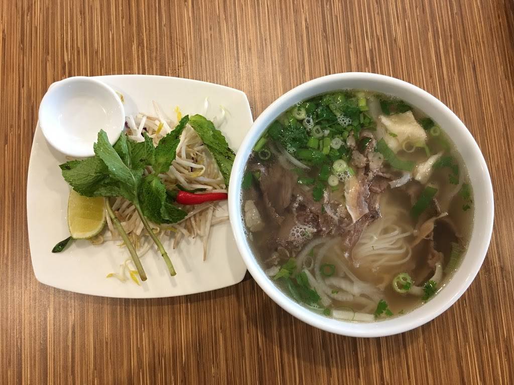 Pho Soho | restaurant | 925 Rathburn Rd E, Mississauga, ON L4W 4C3, Canada | 9058972888 OR +1 905-897-2888