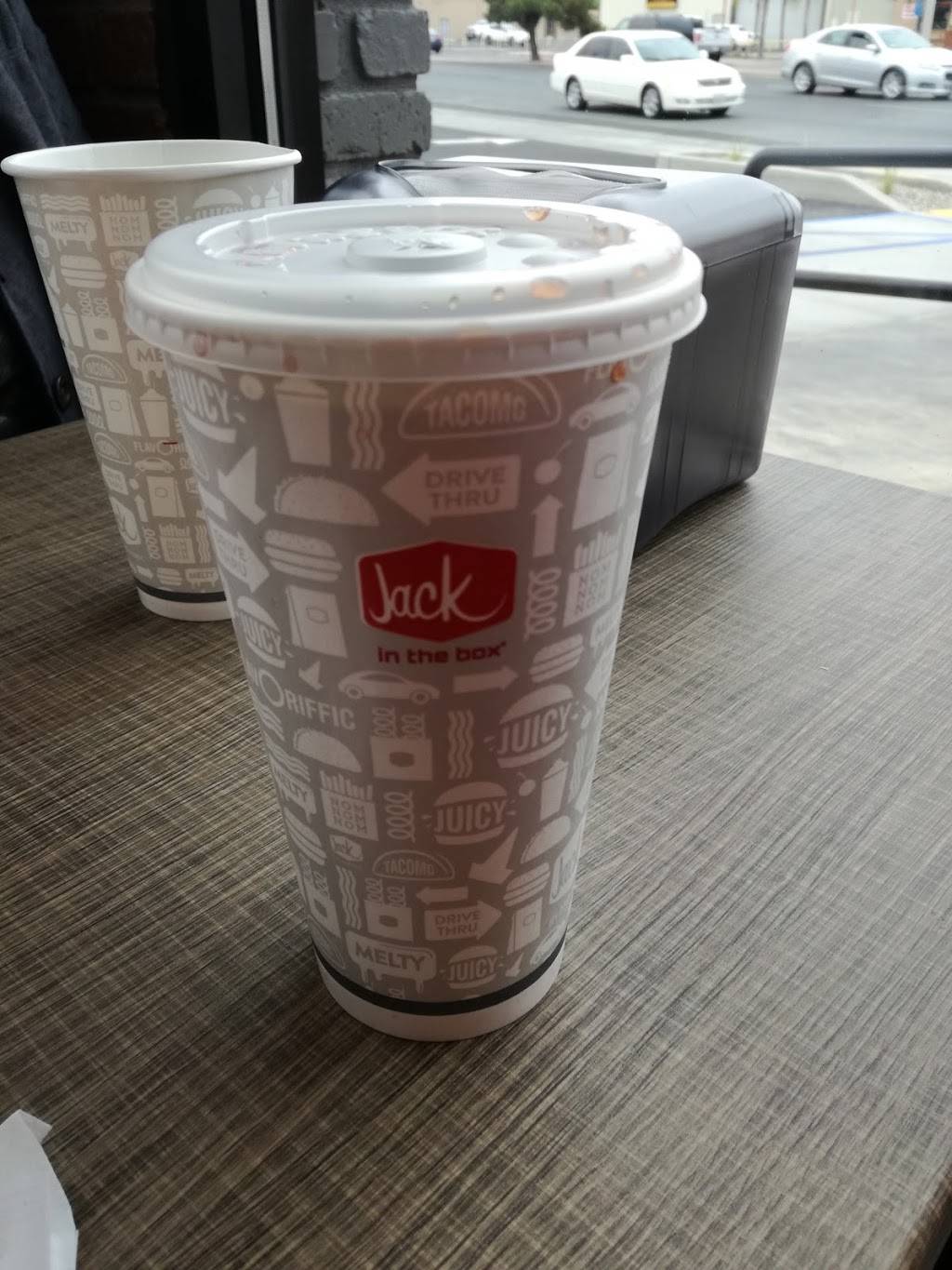 Jack in the Box | restaurant | 390 W Olive Ave, Porterville, CA 93257, USA | 5597810155 OR +1 559-781-0155
