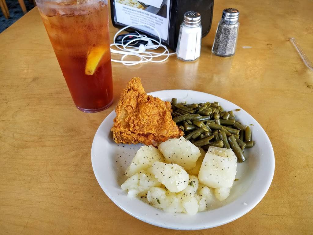 Carolina BBQ & Seafood | restaurant | 1602 S College Rd, Wilmington, NC 28403, USA | 9107993464 OR +1 910-799-3464