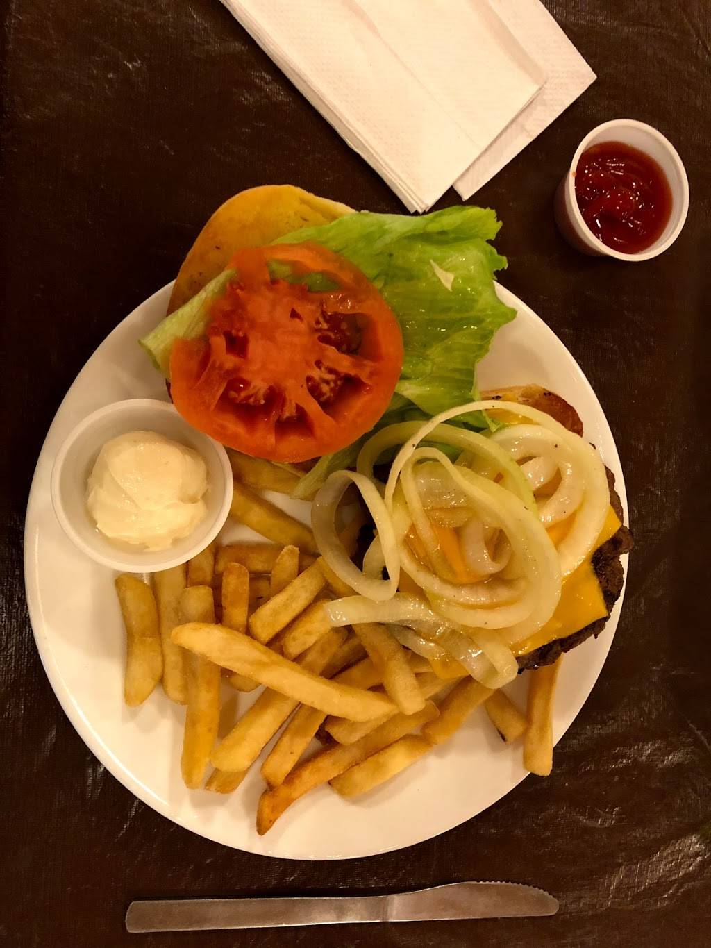 Carriage House Cafe | cafe | 7955 Fallbrook Dr, Houston, TX 77064, USA | 2814692002 OR +1 281-469-2002