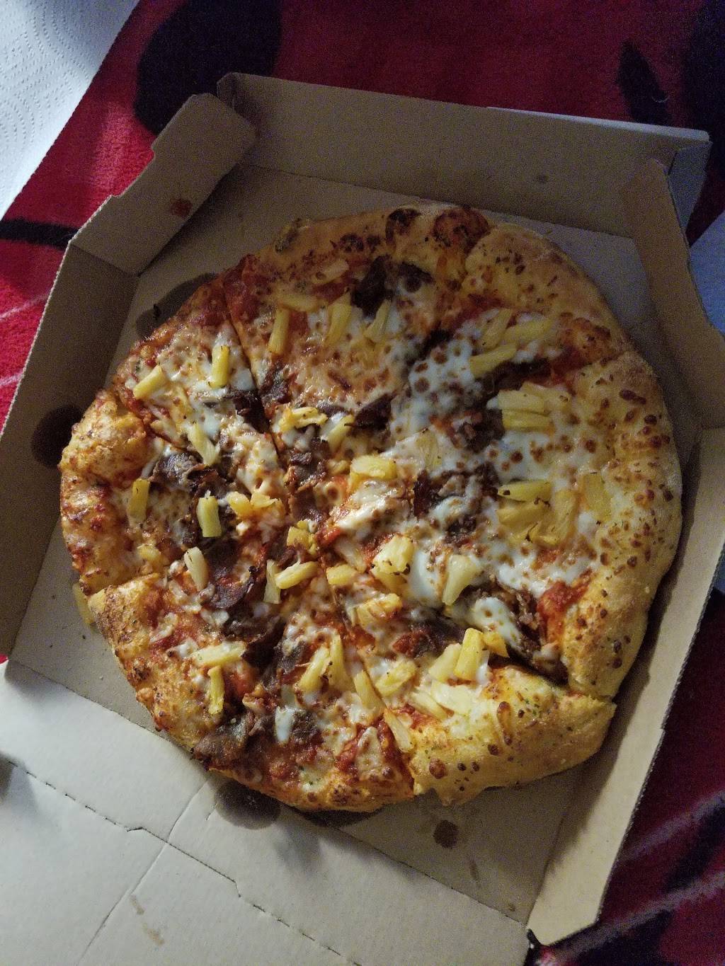 Dominos Pizza | meal delivery | 1075 S Mission Rd Ste B, Fallbrook, CA 92028, USA | 7607281223 OR +1 760-728-1223