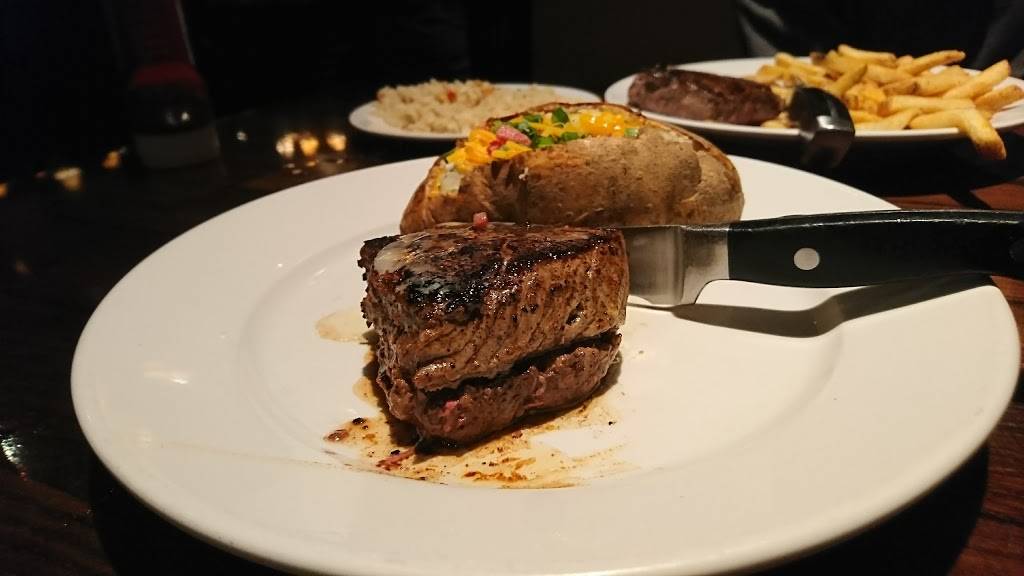 LongHorn Steakhouse | meal takeaway | 91 RHL Blvd, Charleston, WV 25309, USA | 3047444112 OR +1 304-744-4112