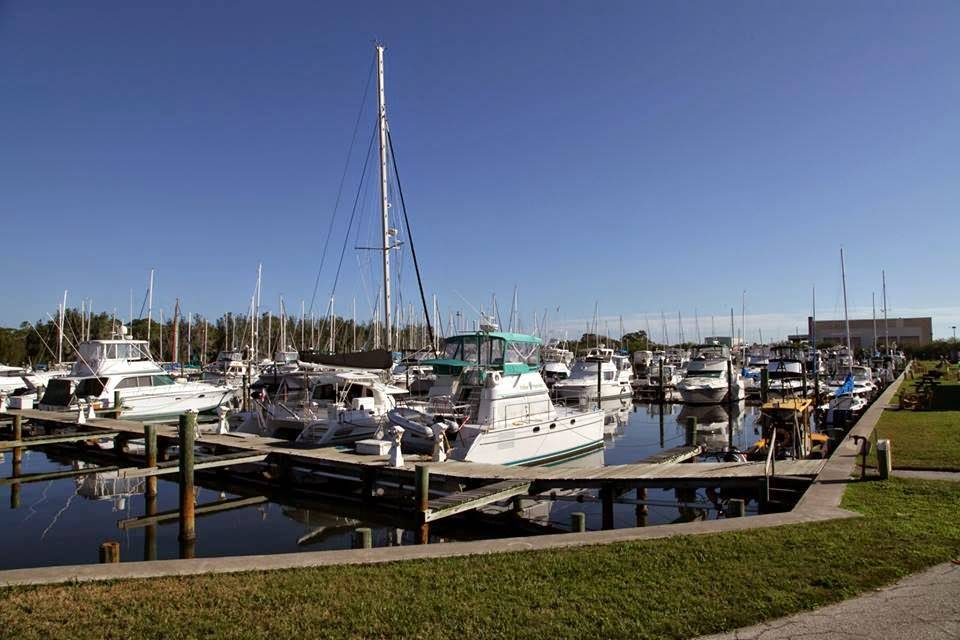 Harbortown Marina - Canaveral | restaurant | 2700 Harbortown Dr, Merritt Island, FL 32952, USA | 3214530160 OR +1 321-453-0160