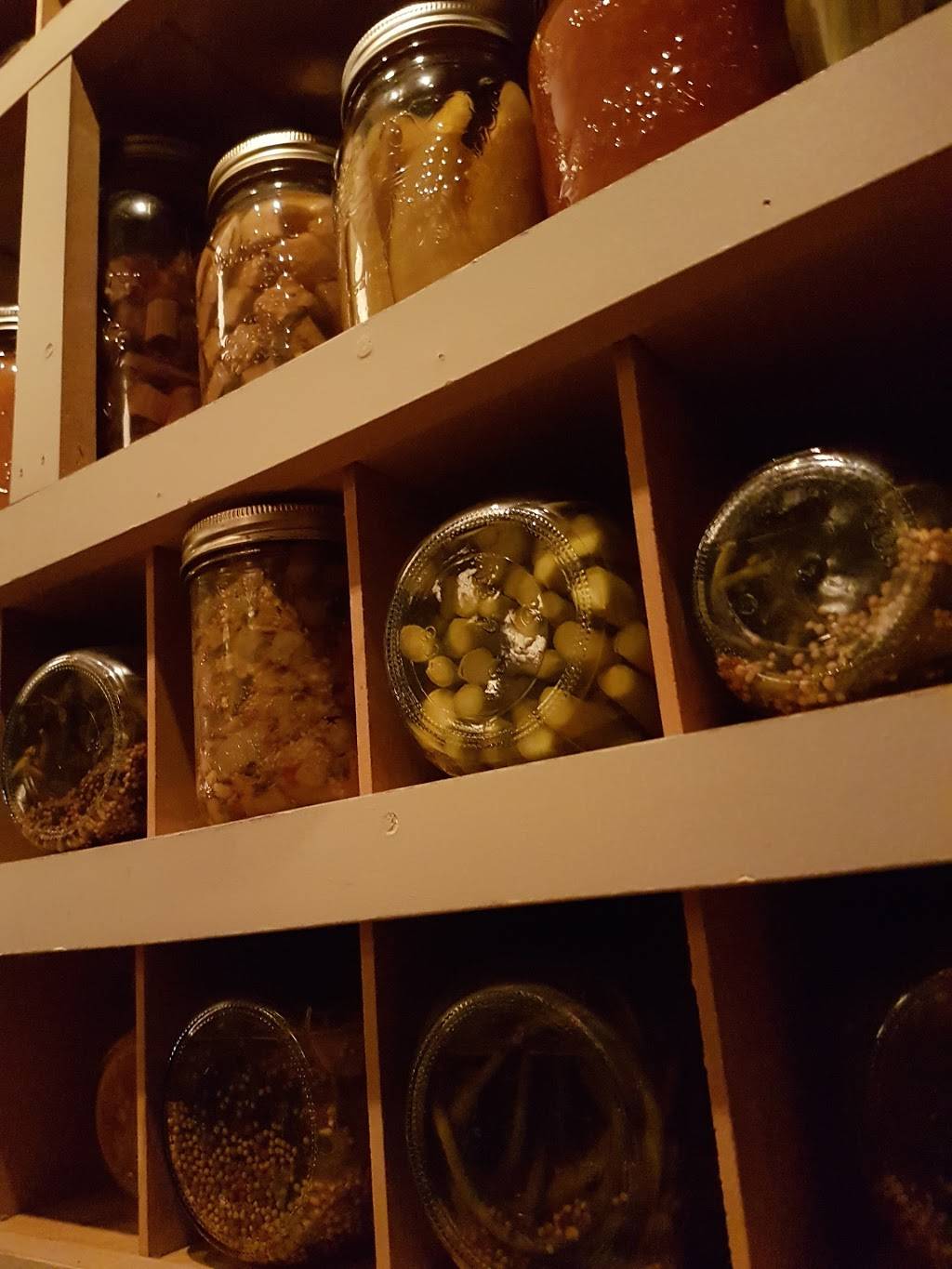 Wellington Gastropub | restaurant | 1325 Wellington St W, Ottawa, ON K1Y 3B6, Canada | 6137291315 OR +1 613-729-1315