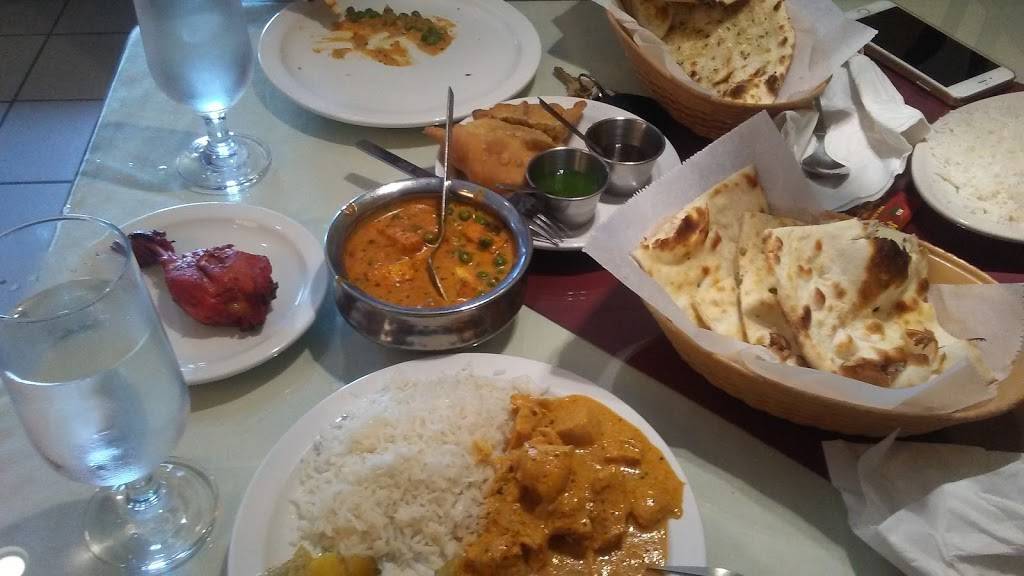 New Delhi Restaurant | restaurant | 37206 Dequindre Rd, Sterling Heights, MI 48310, USA | 5862643333 OR +1 586-264-3333