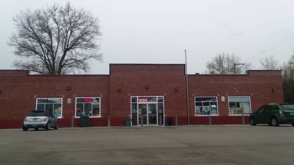 Mallys | restaurant | 2800 N Florissant Ave, St. Louis, MO 63107, USA | 3148333573 OR +1 314-833-3573