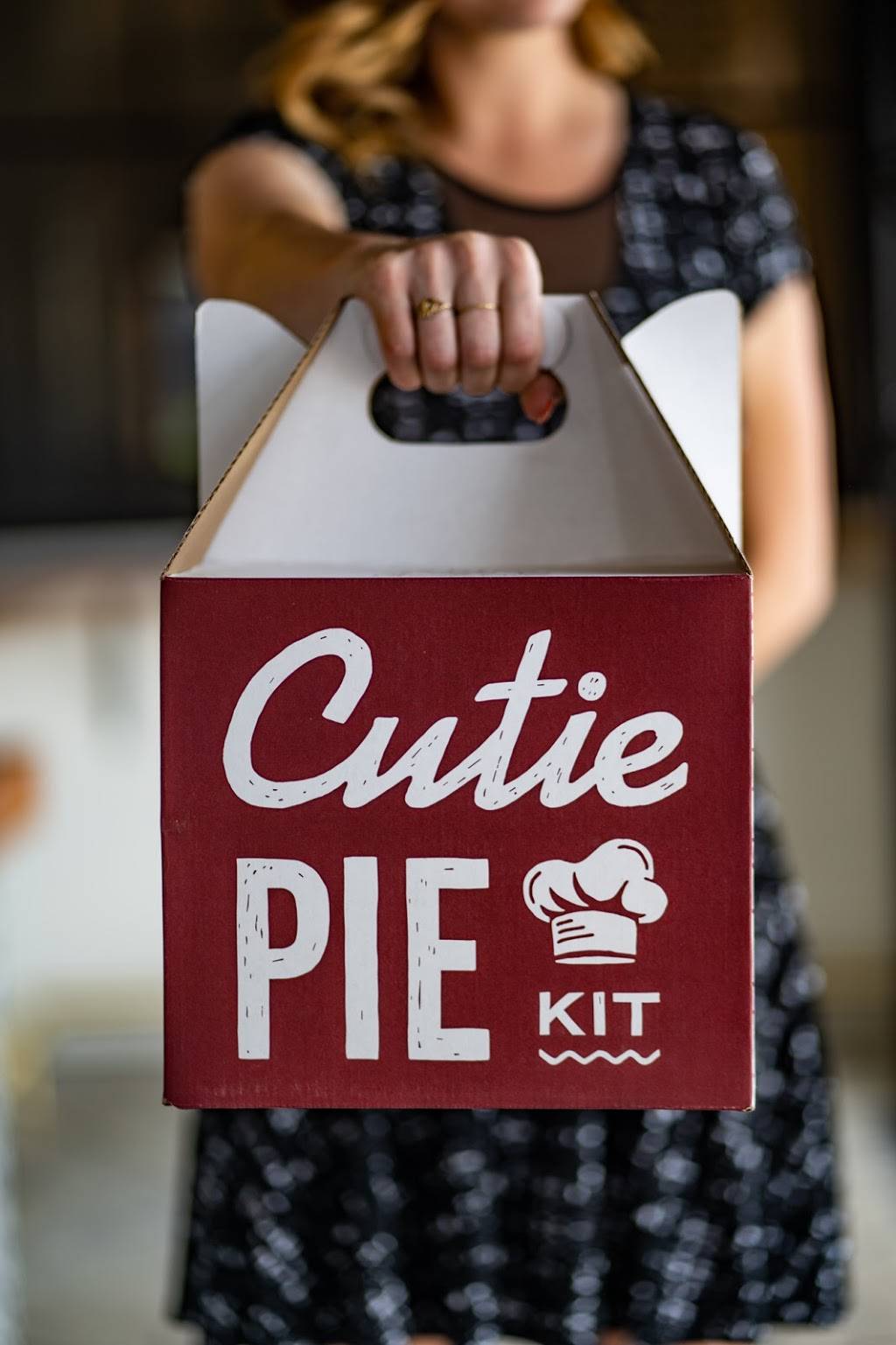 American Pizza Manufacturing | meal takeaway | 7402 La Jolla Blvd, La Jolla, CA 92037, USA | 8582466756 OR +1 858-246-6756