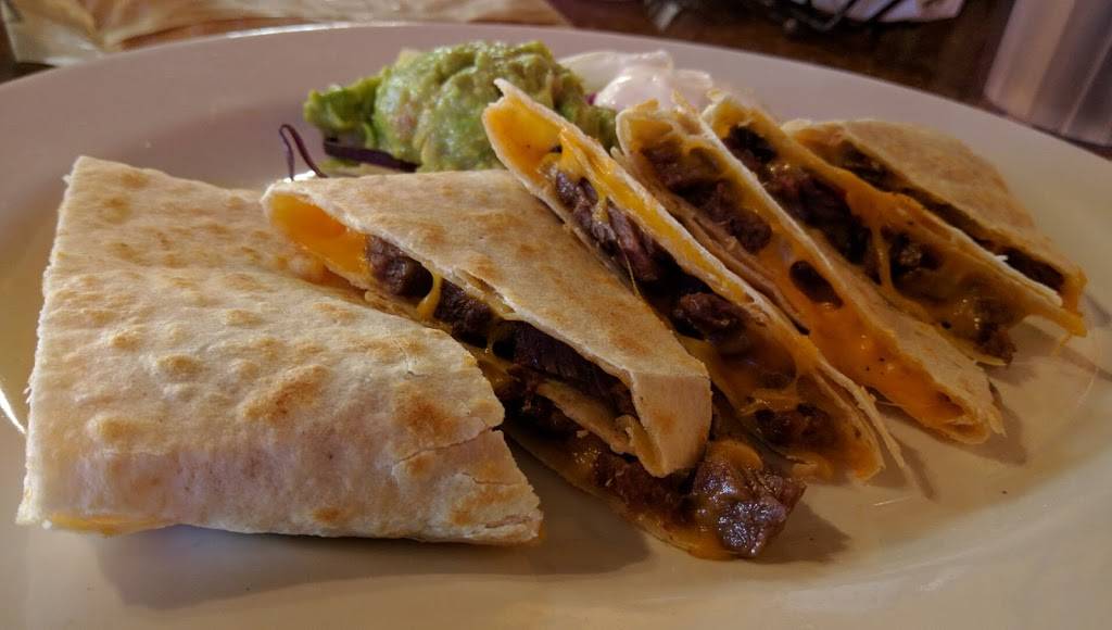 Chevys Fresh Mex | restaurant | 141 Hickey Blvd, South San Francisco, CA 94080, USA | 6507551617 OR +1 650-755-1617