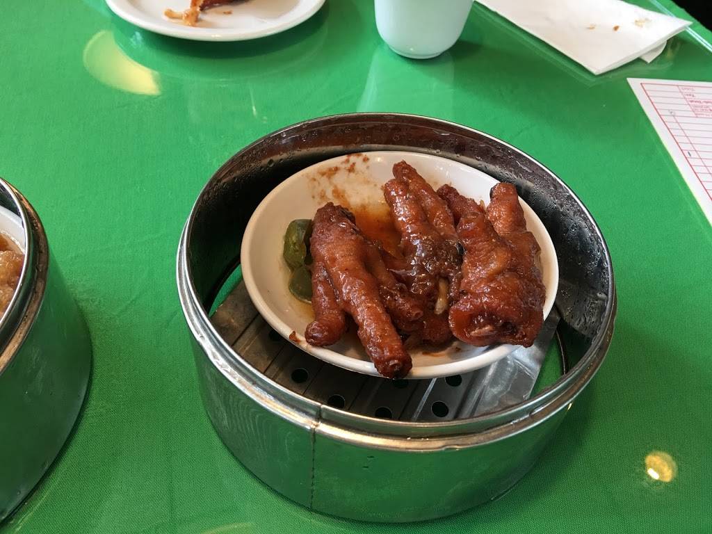 Wing Hong Restaurant | restaurant | 18203 W 10 Mile Rd, Southfield, MI 48075, USA | 2485695527 OR +1 248-569-5527