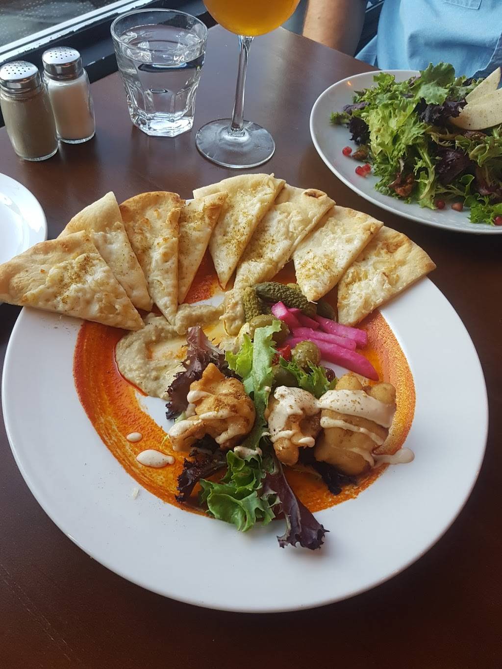 The Oakwood Hardware | restaurant | 337 Oakwood Ave, York, ON M6E 2V8, Canada | 4166589898 OR +1 416-658-9898