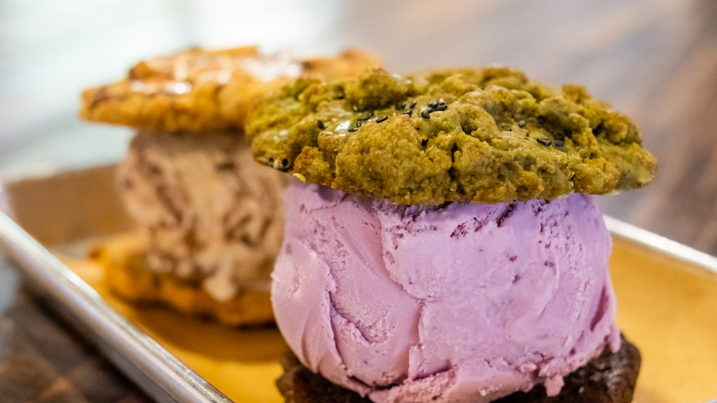 Chunk-N-Chip | bakery | 201 E 4th St, Santa Ana, CA 92701, USA | 71445068002 OR +1 714-450-6800 ext. 2