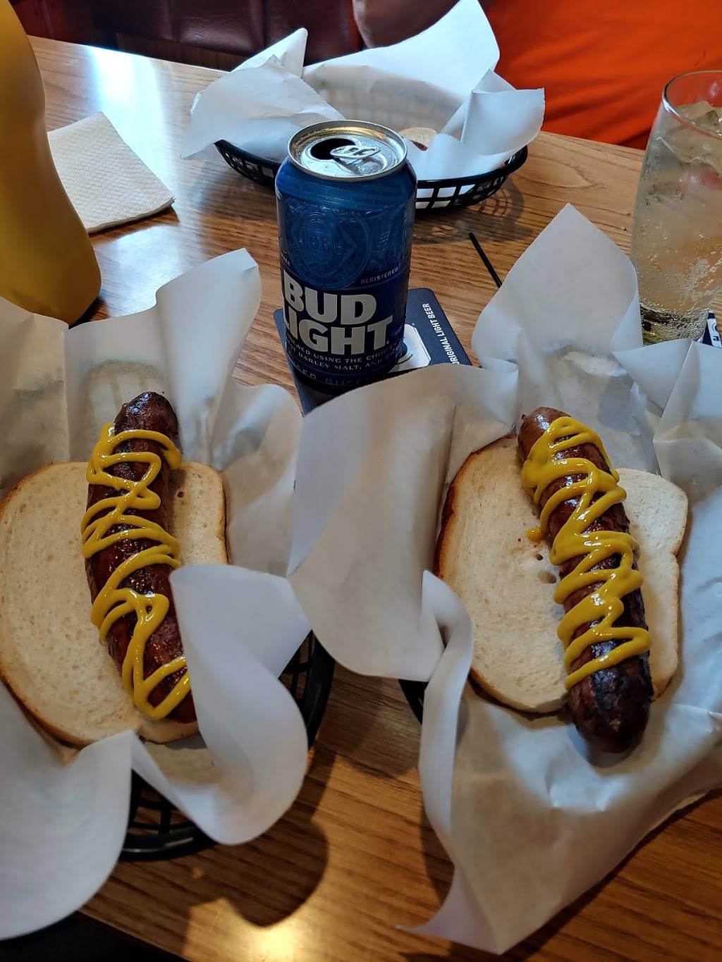 Downs Ave. Tavern | restaurant | 21 Downs Ave, Binghamton, NY 13905, USA | 6077979877 OR +1 607-797-9877