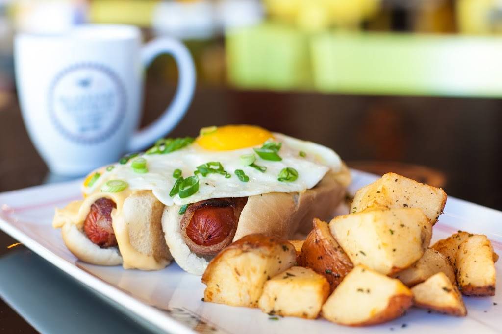 Breakfast Republic | restaurant | 4839 Newport Ave, San Diego, CA 92107, USA | 6192557255 OR +1 619-255-7255