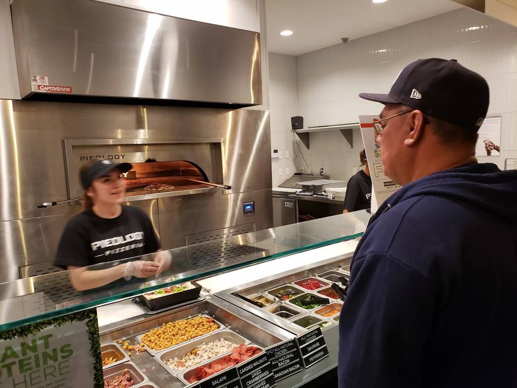 Chipotle Mexican Grill | restaurant | 6450 N Desert Blvd # I104, El Paso, TX 79912, USA | 9158758271 OR +1 915-875-8271