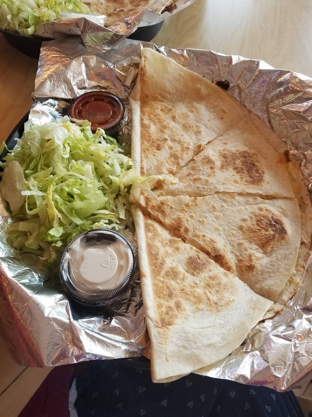 The Global Quesadilla Company | restaurant | 189 Lamp and Lantern Village, Chesterfield, MO 63017, USA | 6362567600 OR +1 636-256-7600