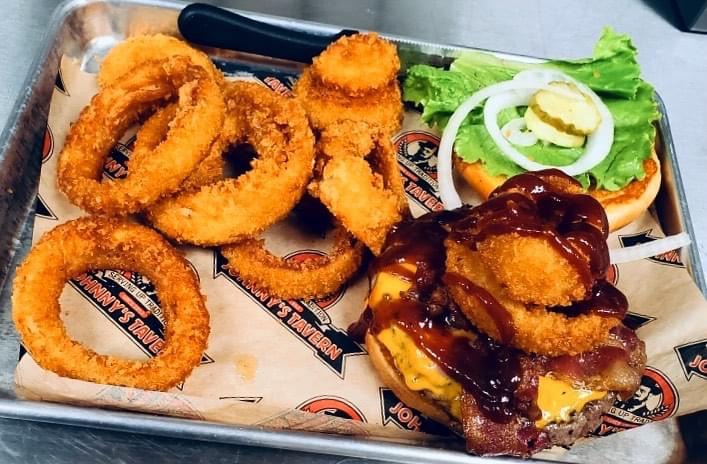 Johnnys Tavern | restaurant | 15309 NW Brink Meyer Rd, Parkville, MO 64152, USA | 8163017979 OR +1 816-301-7979