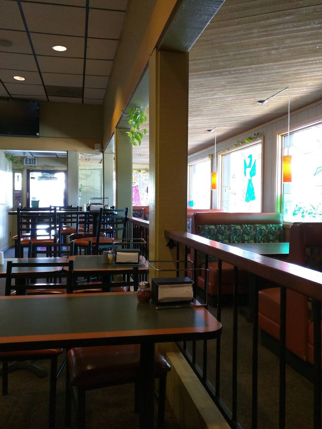 Round Table Pizza | meal delivery | 245 Mt Hermon Rd, Scotts Valley, CA 95066, USA | 8314385446 OR +1 831-438-5446