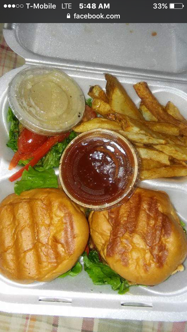 Deli King Inc | meal takeaway | 410 W 71st St, Chicago, IL 60621, USA | 7738559173 OR +1 773-855-9173