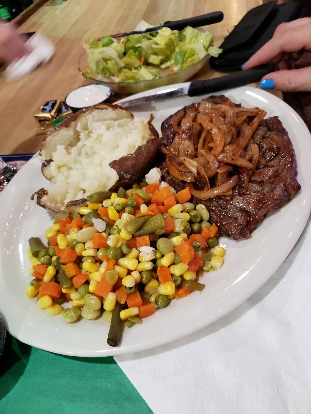 Mulligans Bar & Restaurant | restaurant | 203 Squankum Yellowbrook Rd, Farmingdale, NJ 07727, USA | 7329386166 OR +1 732-938-6166