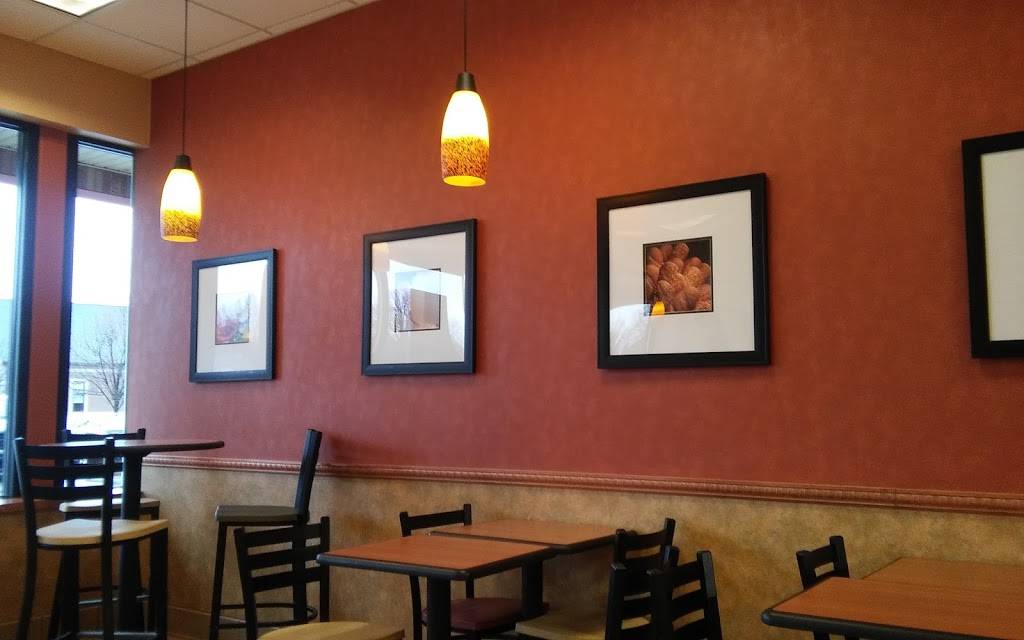 Subway | restaurant | 9290 Lee Rd, Brighton, MI 48116, USA | 8102253105 OR +1 810-225-3105