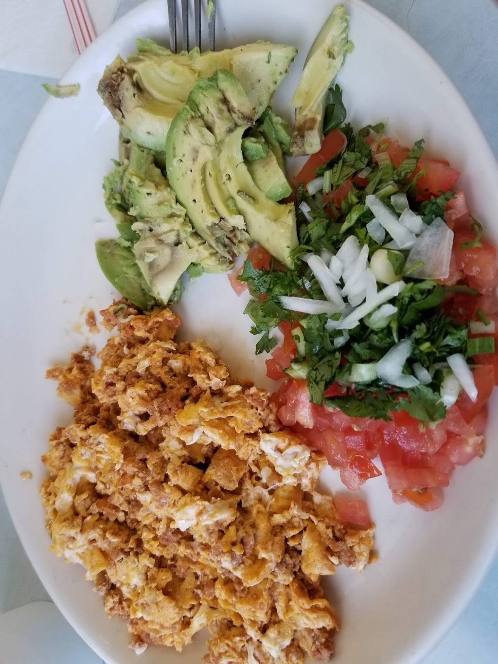 Fantastic Burgers | restaurant | 3400 Cherry Ave, Long Beach, CA 90807, USA | 5624902777 OR +1 562-490-2777