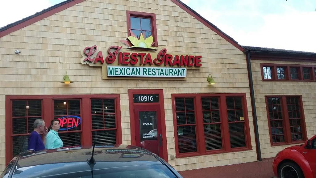 La Fiesta Grande Mexican Restaurant | restaurant | 10916 Black Dog Ln, Charlotte, NC 28214, USA | 7045953632 OR +1 704-595-3632