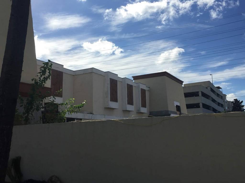 Magic Island | restaurant | 2215 Southwest Fwy, Houston, TX 77098, USA | 7135262442 OR +1 713-526-2442