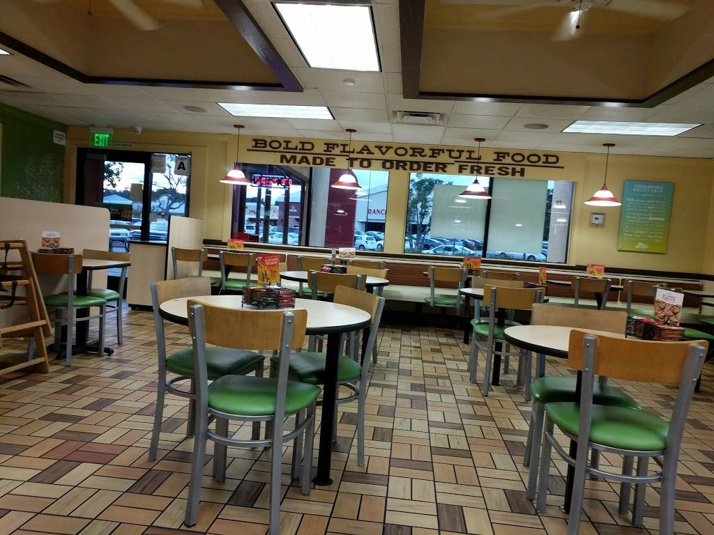 Del Taco | meal takeaway | 310 McKinley St, Corona, CA 92879, USA | 9517378344 OR +1 951-737-8344
