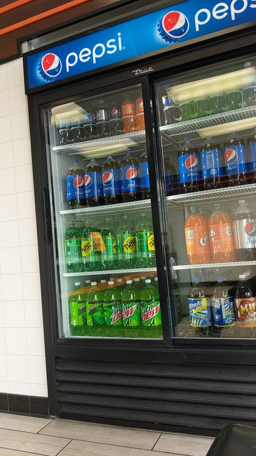 Little Caesars Pizza | meal takeaway | 441 N Vincent Ave, Covina, CA 91722, USA | 6269622267 OR +1 626-962-2267