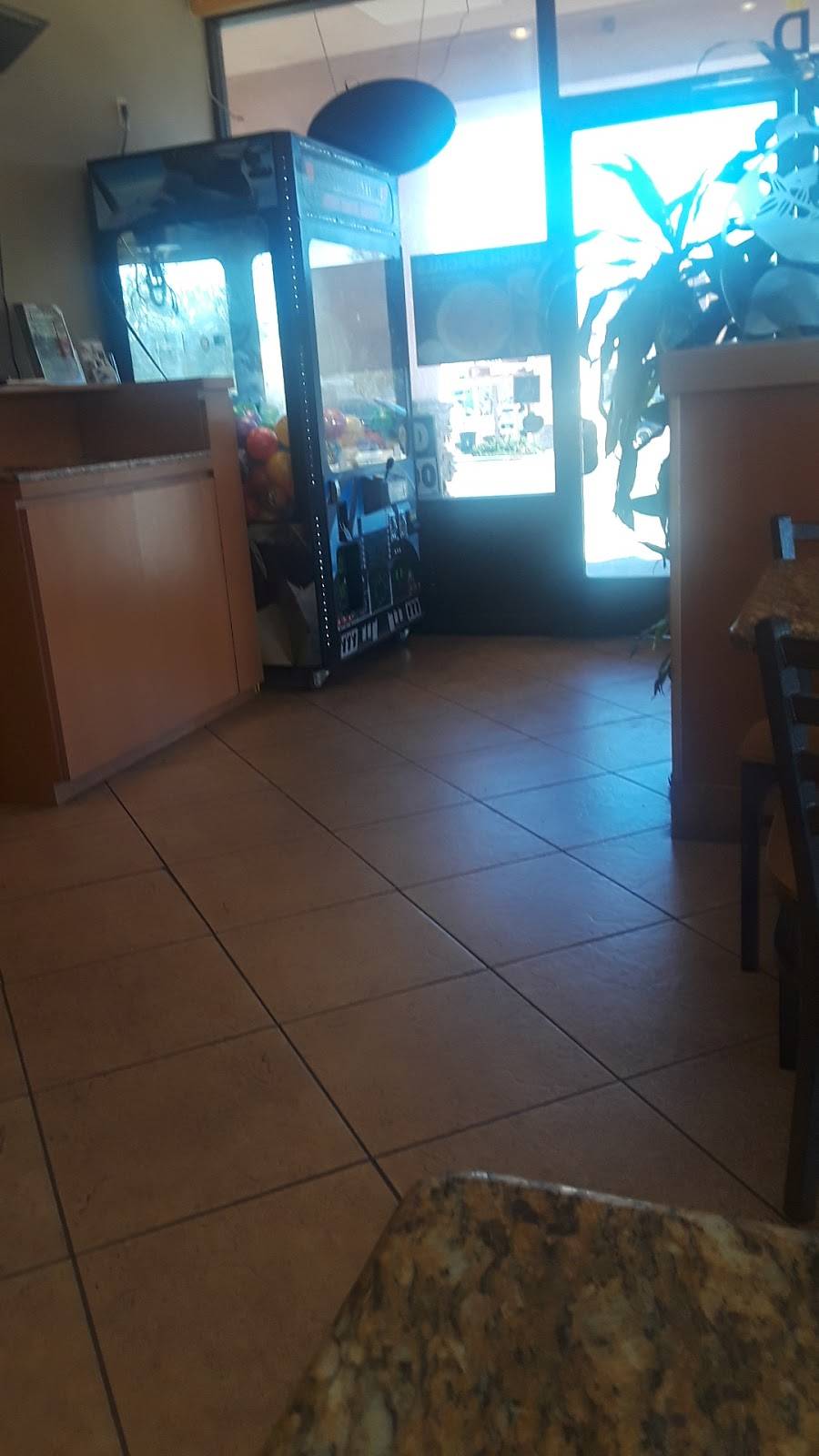 Panda Palace | restaurant | 16665 Lakeshore Dr # D, Lake Elsinore, CA 92530, USA | 9516092288 OR +1 951-609-2288