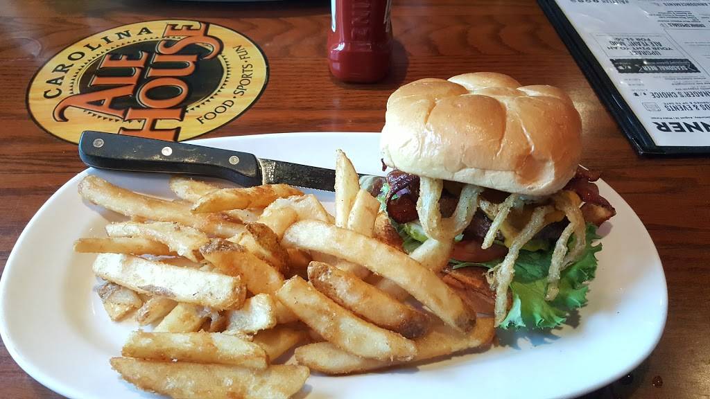 Carolina Ale House | restaurant | 11685 Northpark Dr, Wake Forest, NC 27587, USA | 9195568666 OR +1 919-556-8666