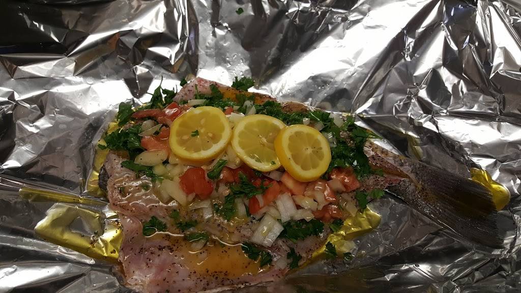 Bud Jones Restaurant | restaurant | 1440 SW Military Dr, San Antonio, TX 78221, USA | 2109779161 OR +1 210-977-9161