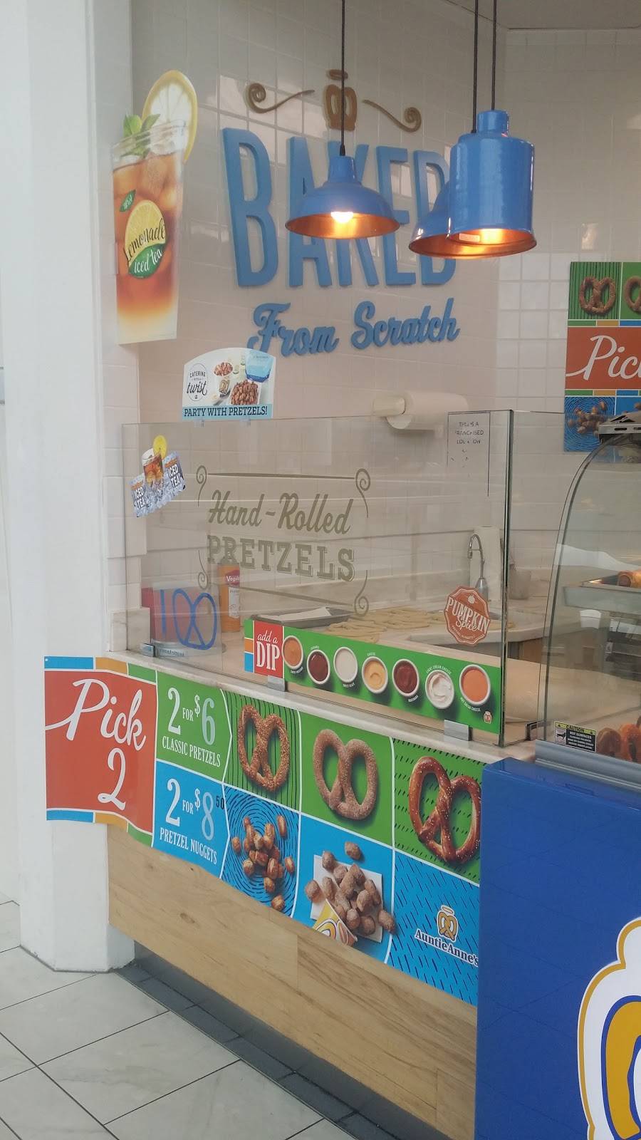 Auntie Annes | cafe | 2037 Newpark Mall Rd, Newark, CA 94560, USA | 5107910781 OR +1 510-791-0781