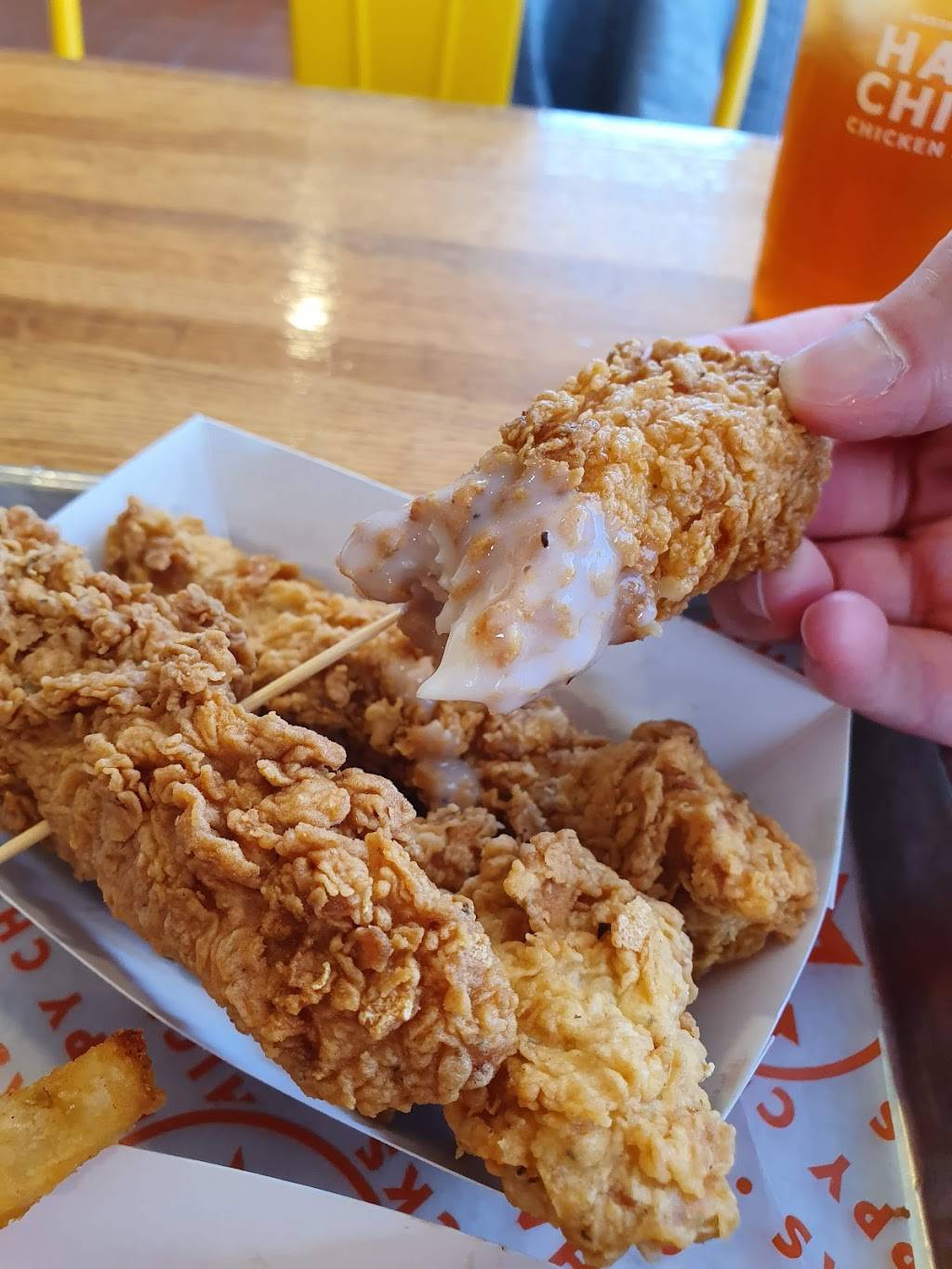 Happy Chicks | restaurant | 6425 Burnet Rd, Austin, TX 78757, USA | 5124674209 OR +1 512-467-4209