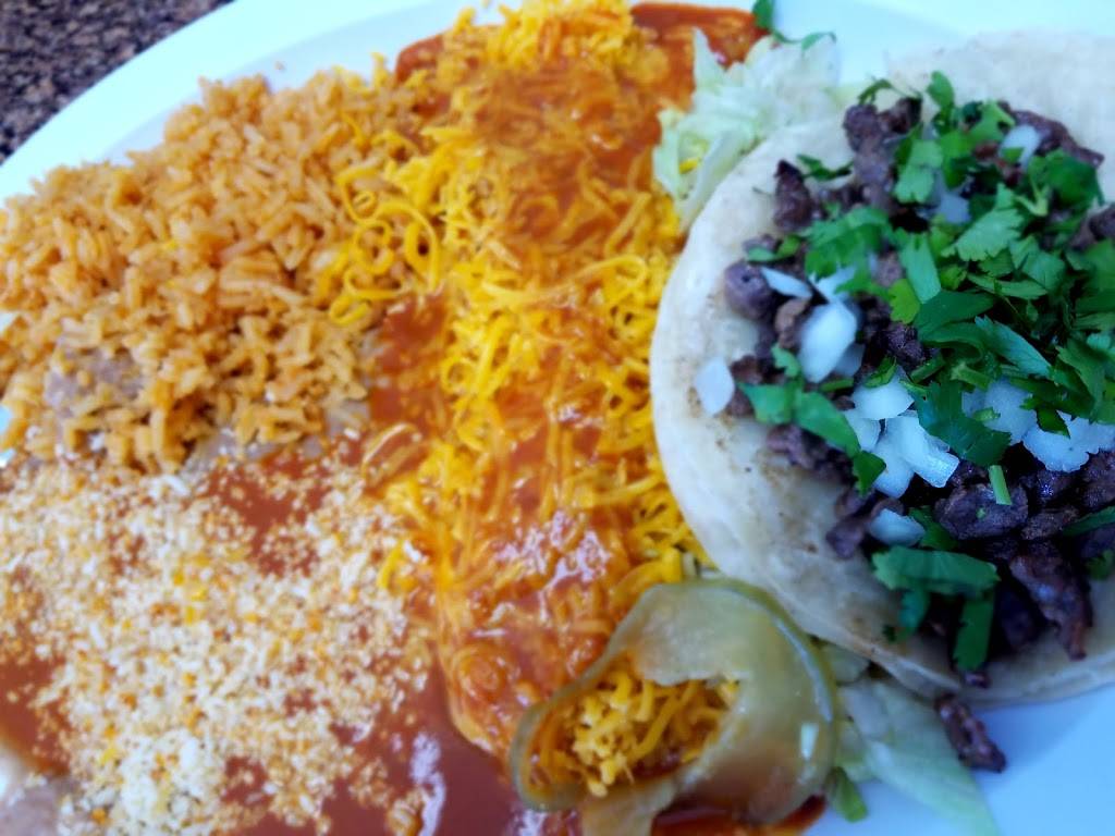 Chucks Tacos | restaurant | 661 E Foothill Blvd, Upland, CA 91786, USA | 9099852400 OR +1 909-985-2400