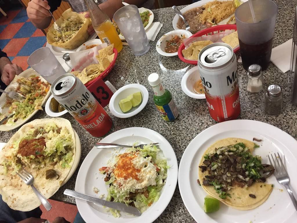 Tortilleria Flores | restaurant | 120 Percy Ave, Yuba City, CA 95991, USA | 5306714398 OR +1 530-671-4398