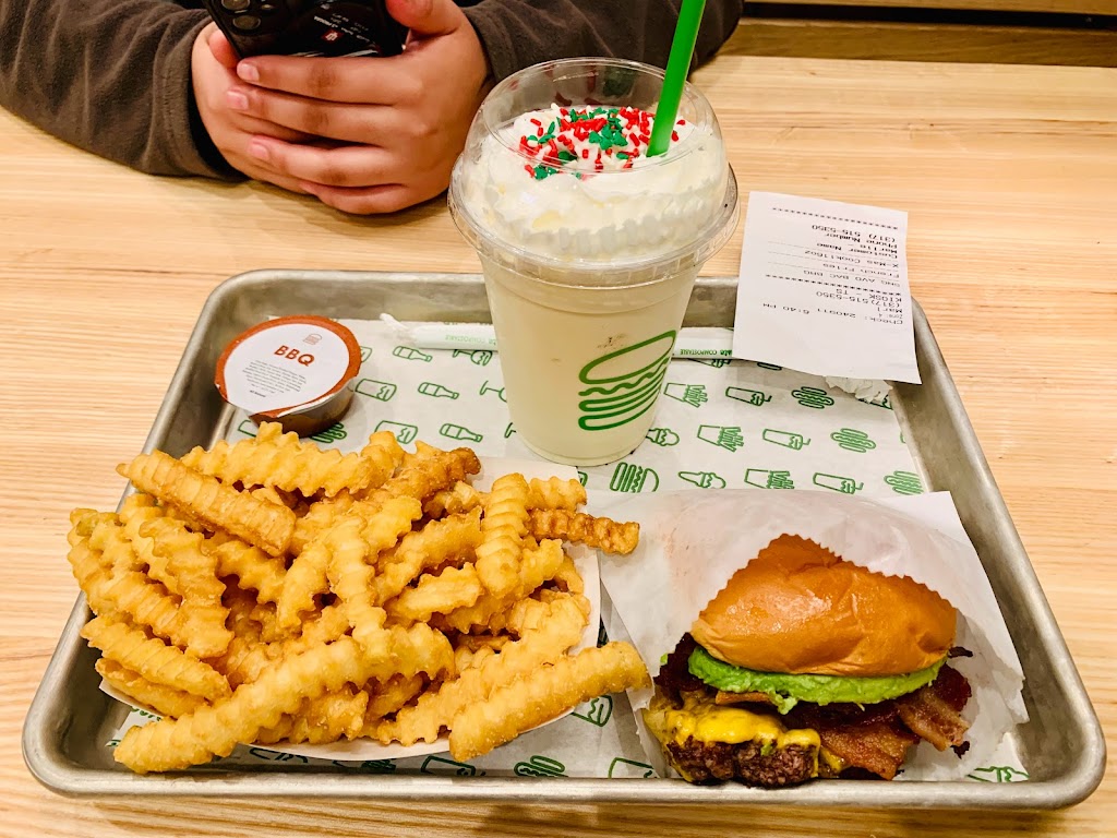 Shake Shack | restaurant | 8702 Keystone Crossing, Indianapolis, IN 46240, USA | 4632196164 OR +1 463-219-6164