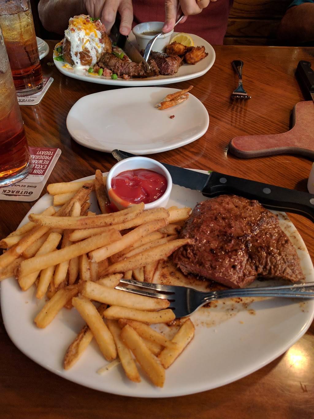 Outback Steakhouse | restaurant | 8101 Bardstown Rd, Louisville, KY 40291, USA | 5022312399 OR +1 502-231-2399