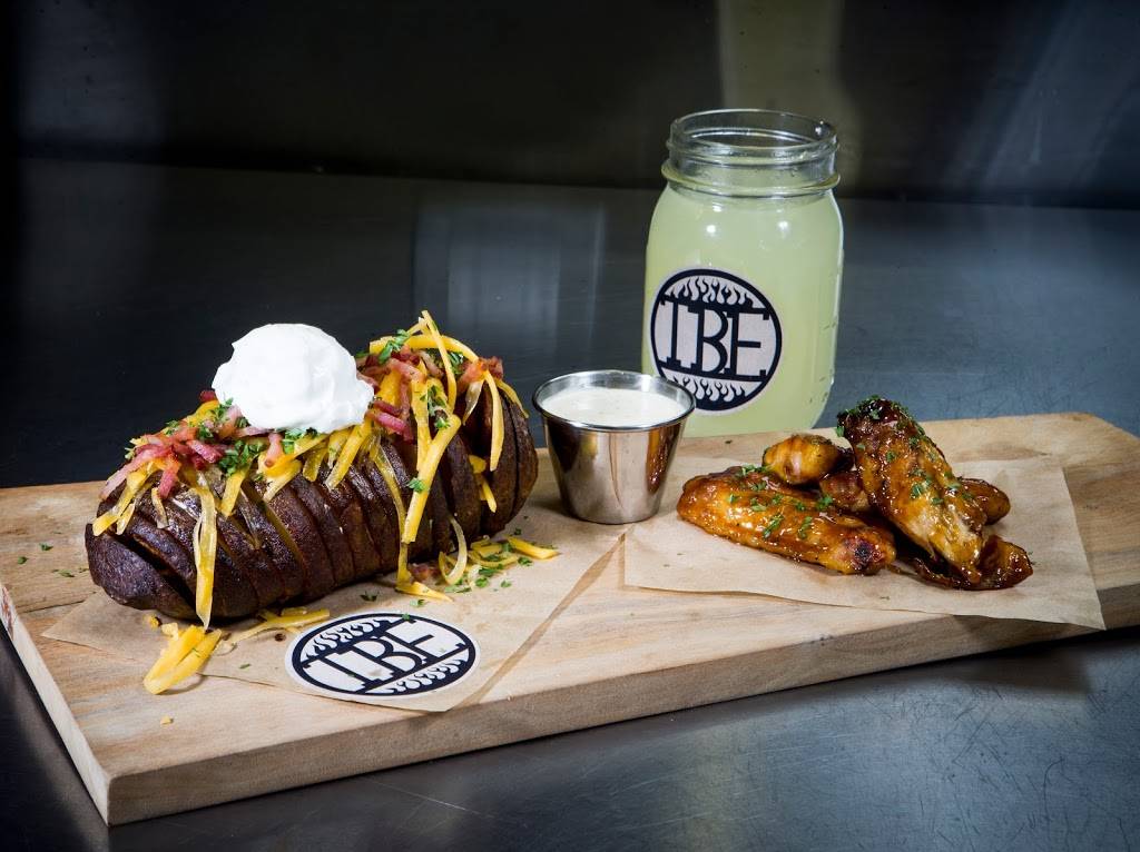 The Burnt End | restaurant | 822 9th St, Modesto, CA 95354, USA | 2094480471 OR +1 209-448-0471