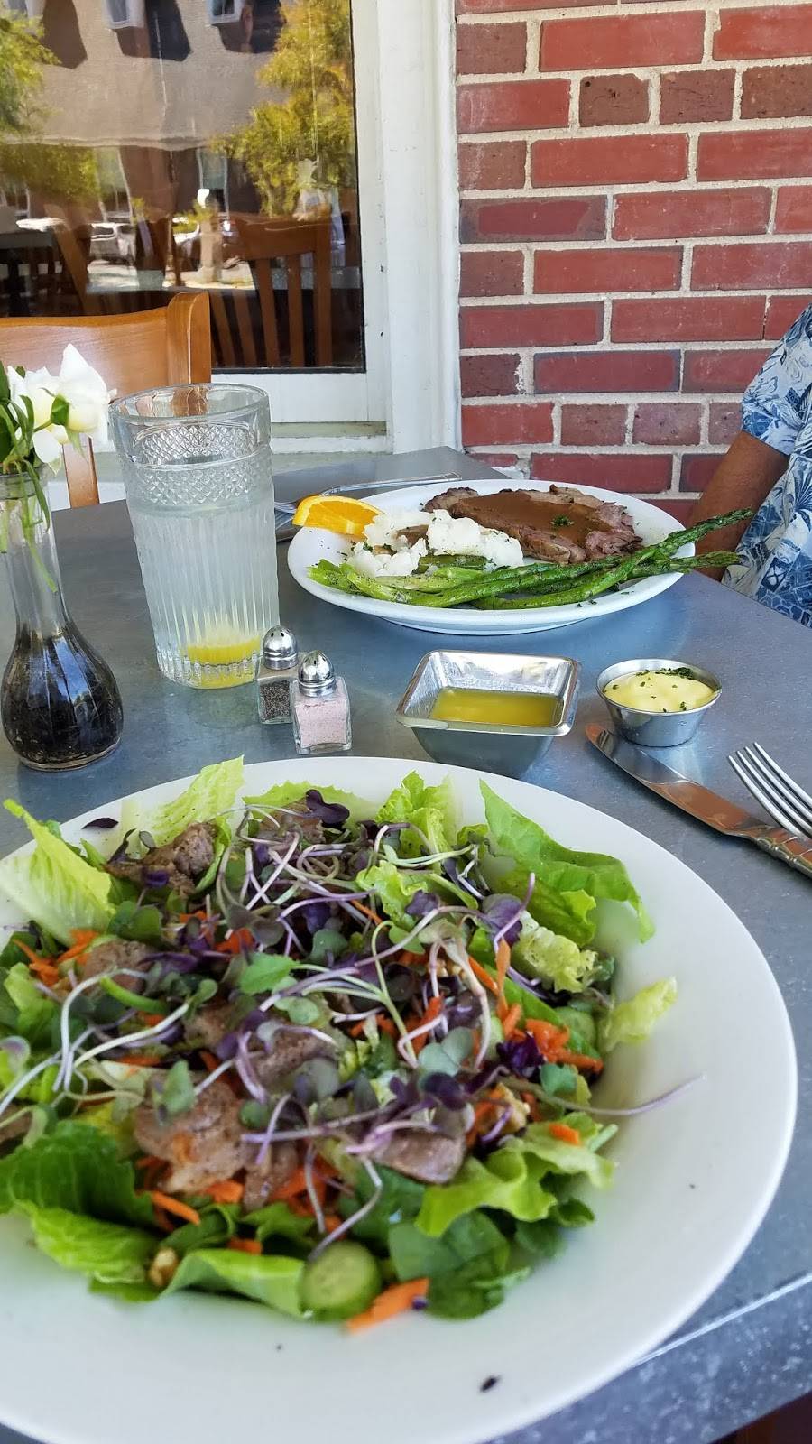 Shine Cafe | restaurant | 707 Main St, Conway, SC 29526, USA | 8434889990 OR +1 843-488-9990