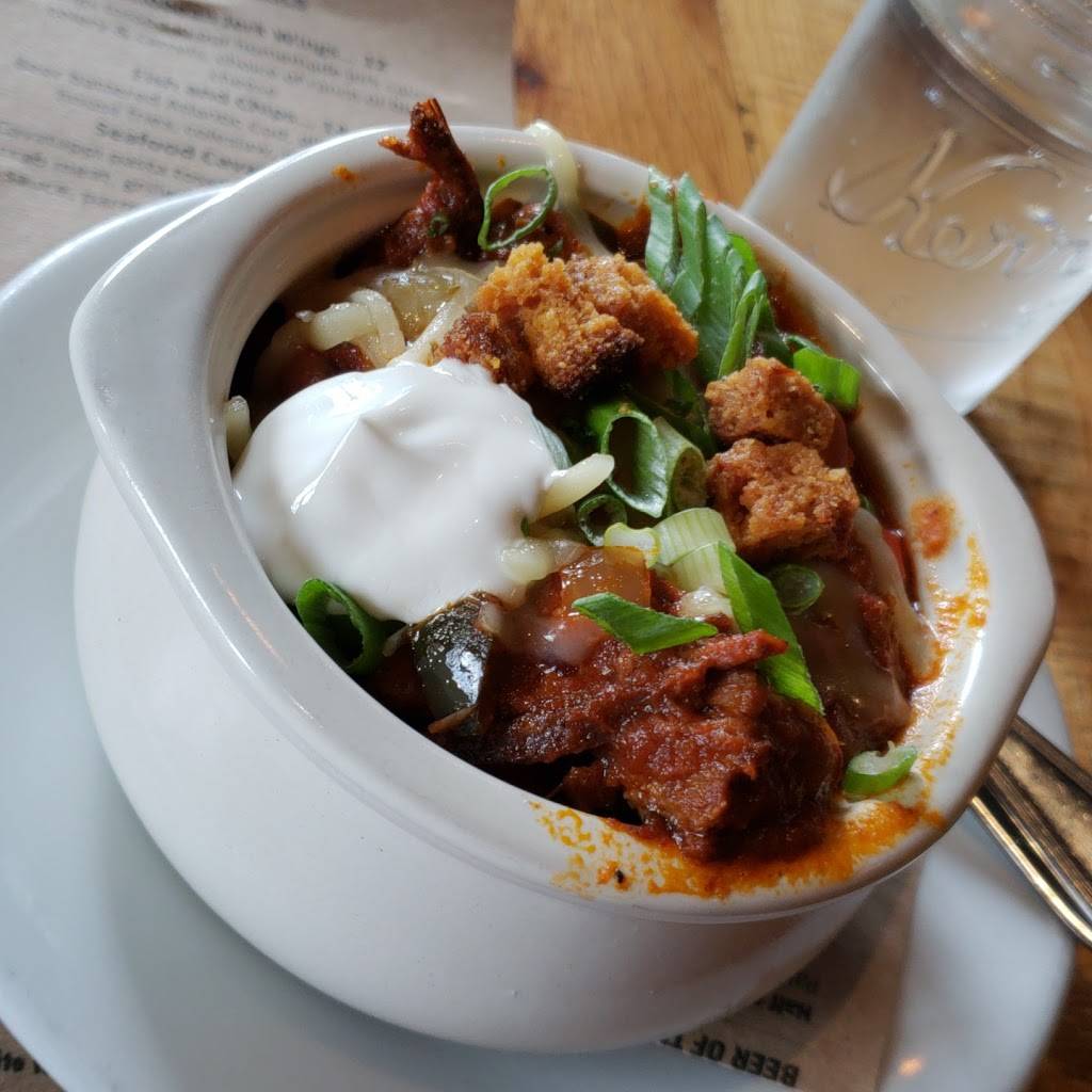 Fuller House | restaurant | 35 E 1st St, Hinsdale, IL 60521, USA | 6305685466 OR +1 630-568-5466