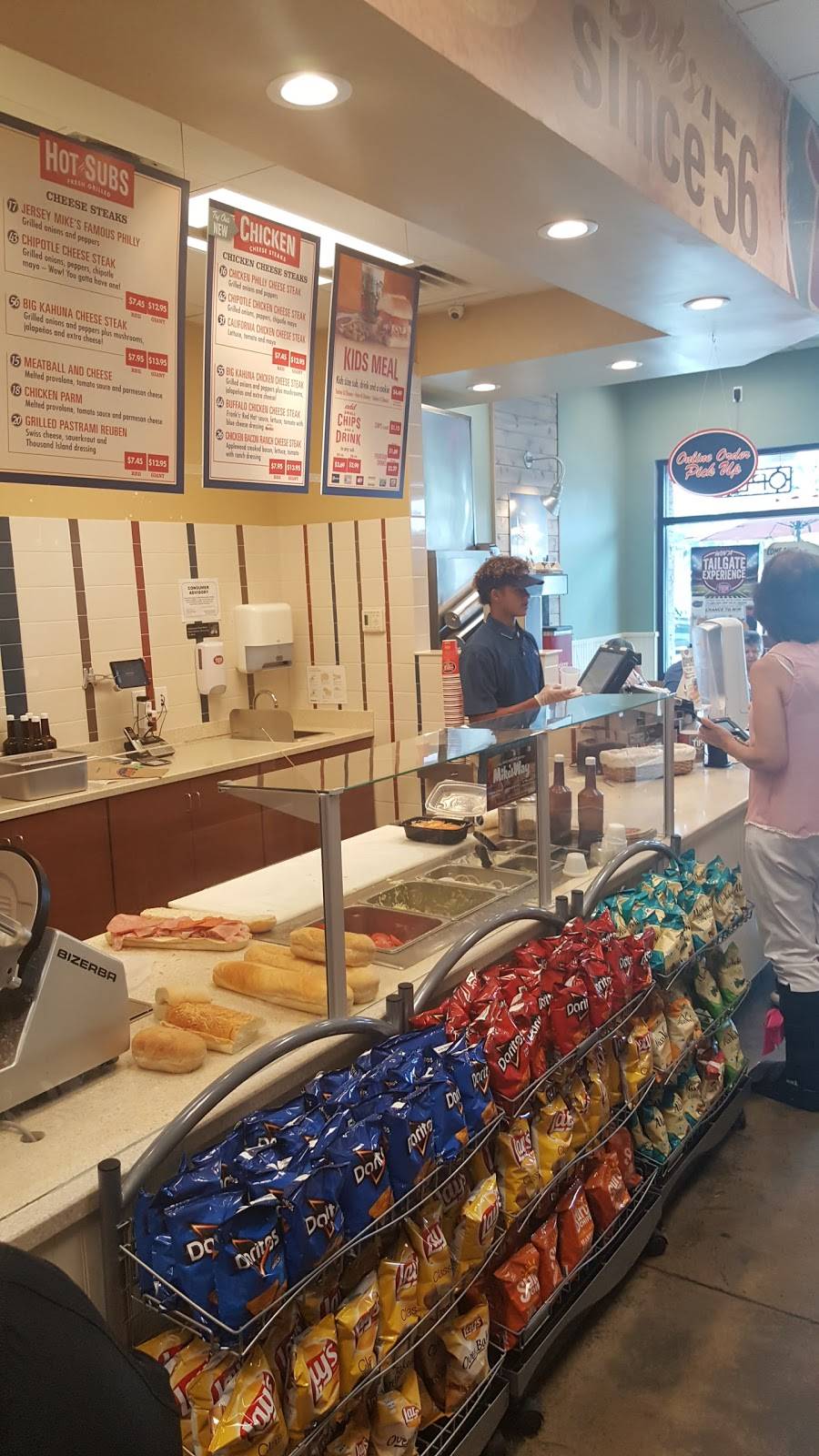 Jersey Mikes Subs | meal takeaway | 8263 Little Rd, New Port Richey, FL 34654, USA | 7272033360 OR +1 727-203-3360